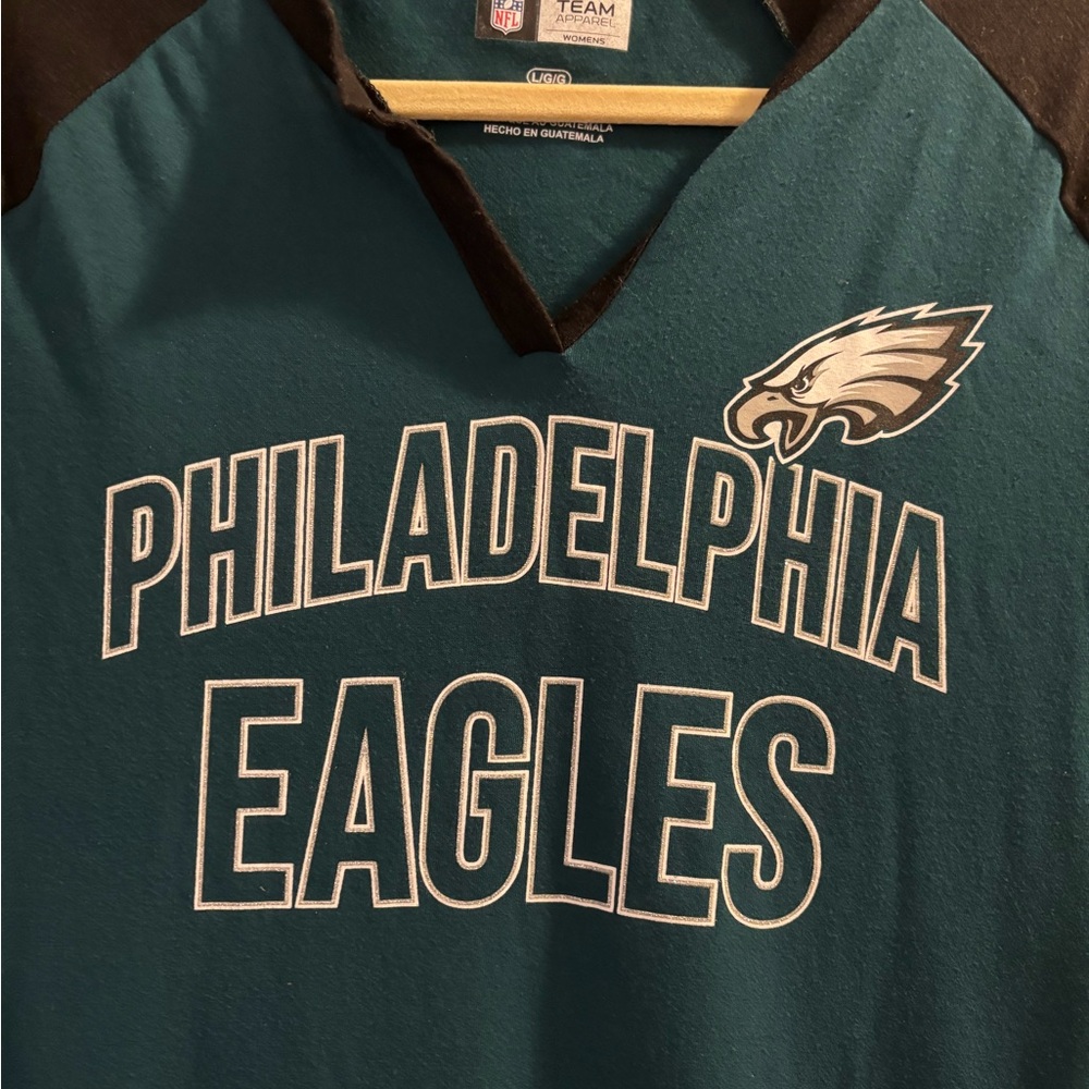 NFL Women's Philadelphia Eagles Shirt - Picture 3 of 5